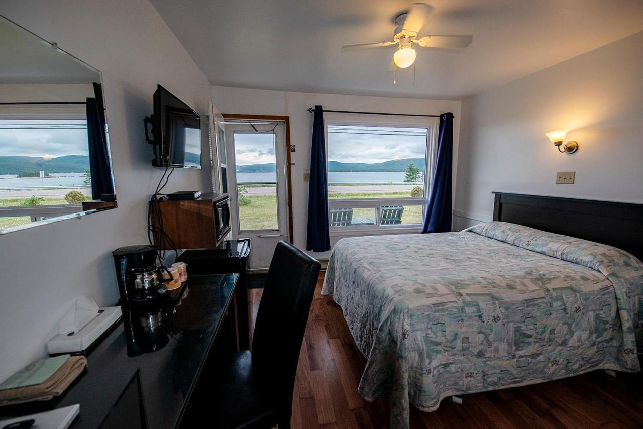 Sea Breeze Motel Ингониш Экстерьер фото